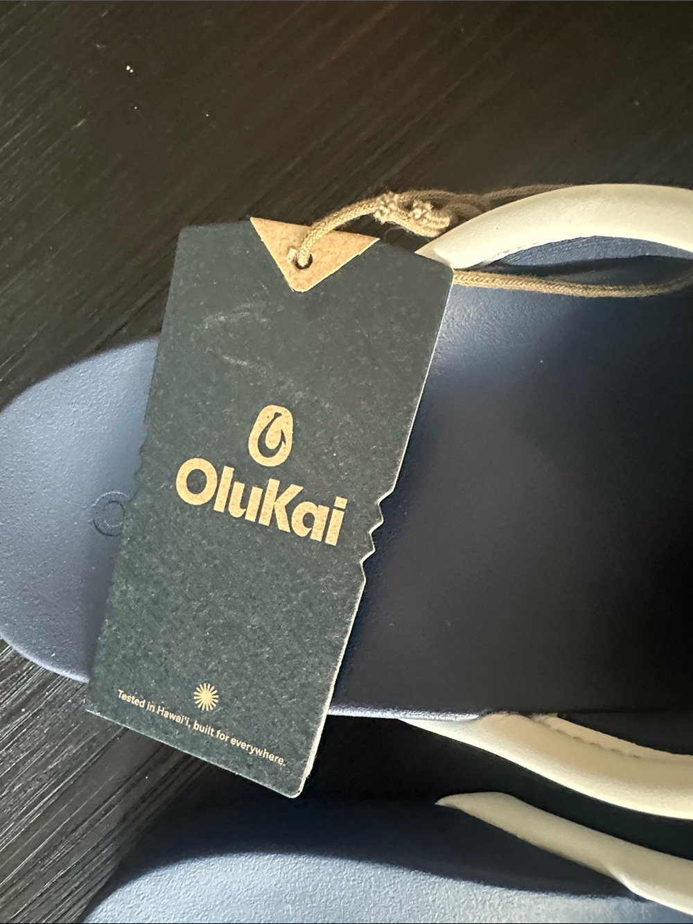 OluKai Ani Navy and white crisscross sandal - Picture 5 of 7